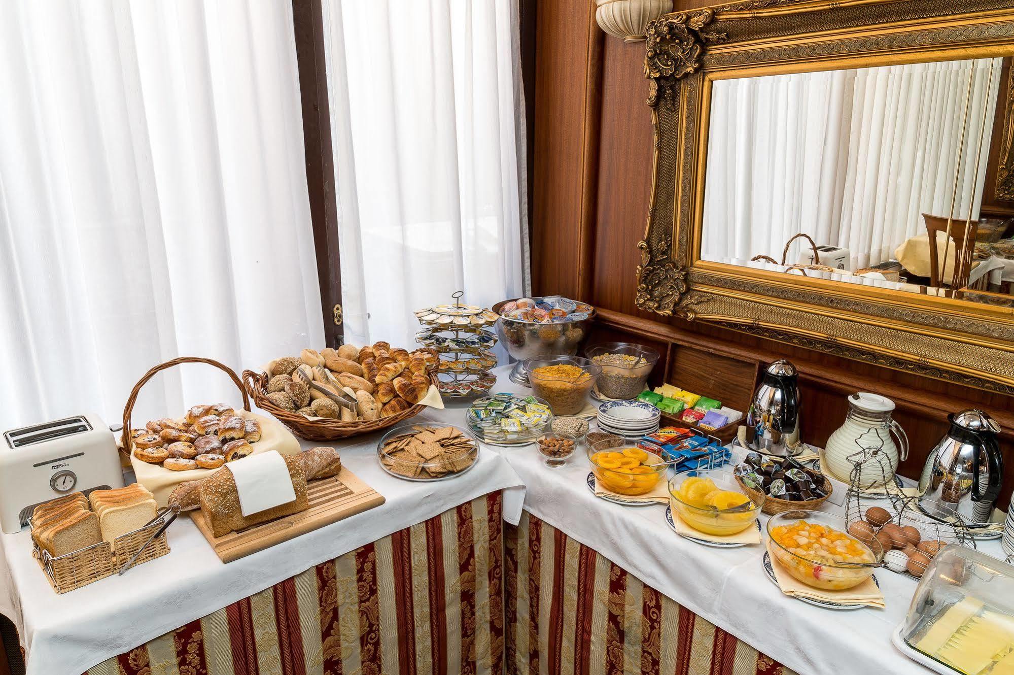 Hotel Churchill Женева Екстериор снимка